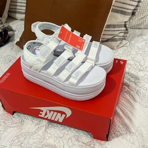 Nike Icon Classic Sandal White